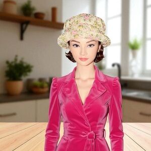 Vintage Floral Tapestry Carpet Bagger Ladies Hat French Connection